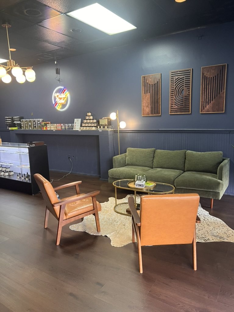 Comfortable seating area inside Chilla Smoke in Tomball